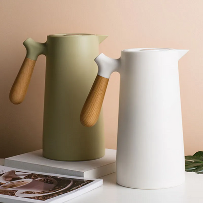 UNordic Line™ Wood Handle Kettle